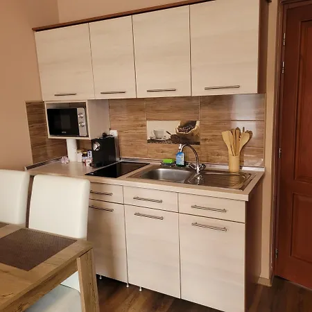 Varkert Premium * Gyula